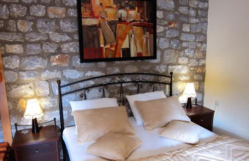 Estia Holiday - Foto 2