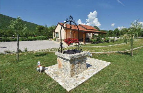 Cozy Home In Vojnic Sinjski With Sauna - Photo 25