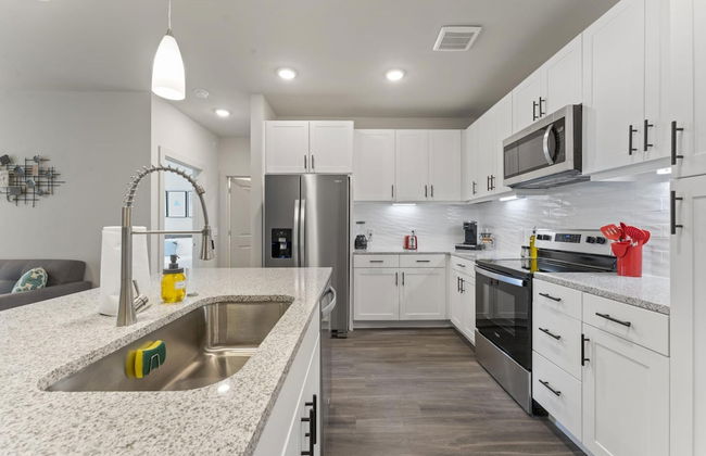 Prime Soco Charming 1BR King Suite w Pool Parking - Foto 8