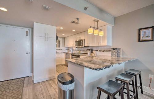 Relaxing Hudson Condo Steps from the Pool! - Foto 9