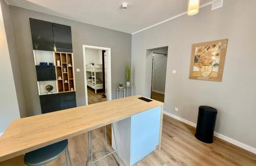 MODERN VILLA & PRIVATE GARDEN in Warsaw - Fully Renovated 2025 - Foto 27