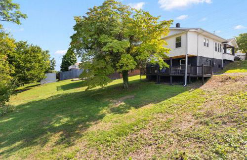 Walk to State Street - Remodeled Home - Foto 39