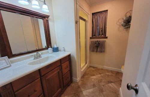 JB's-Getaway in the mountains with trails and more - Foto 14