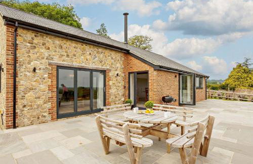 4 Bed in Combe St. Nicholas 83501 - Foto 1