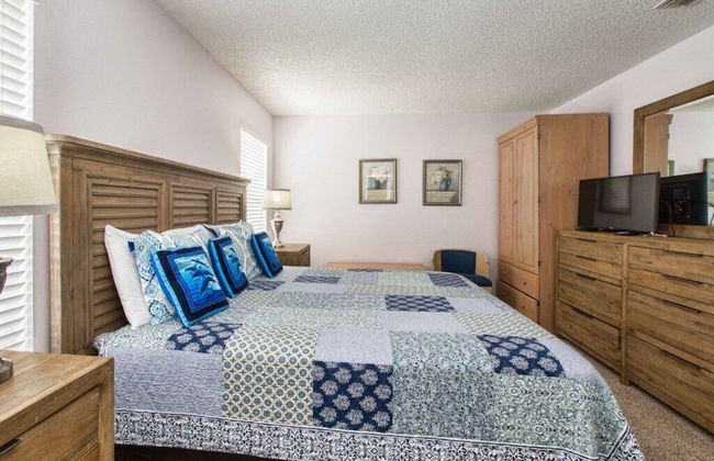 Indian Ridge- 4 Bedroom Pool Home- 2405IR 4 Home by RedAwning - Photo 10