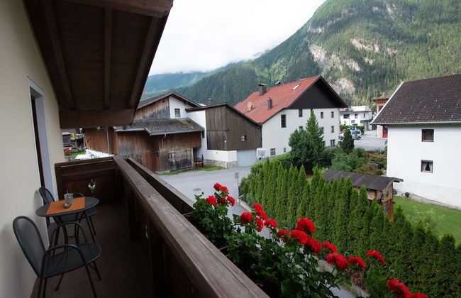 Beautiful Holiday Apartment in Umhausen With two Balconies - Foto 41