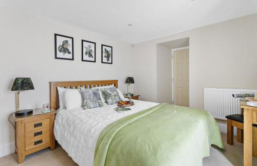 Sovereign House - Close to harbour with parking - Foto 32