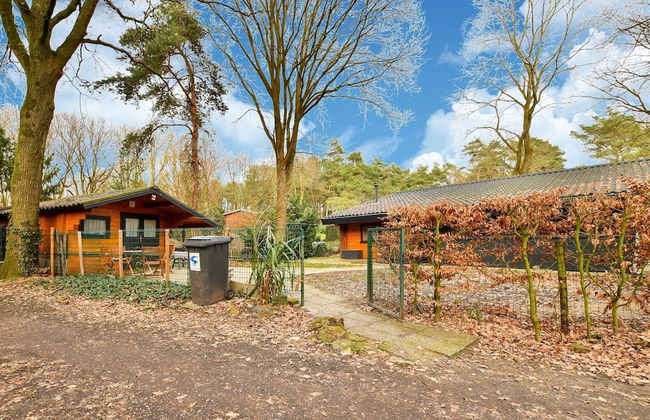 Wooden Holiday Home in Meijel With Private Garden - Photo 2