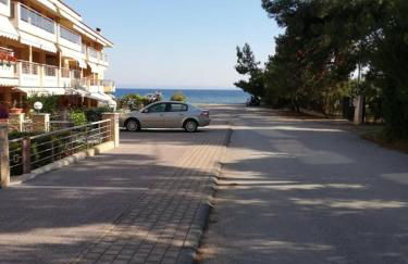 Μaisonette of 6 persons, 50 meters from the sea - Foto 29