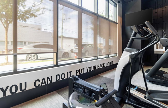 Lindsley by Avantstay Balcony + Modern Design A+ Downtown Location - Photo 41