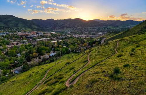 Heart of Gold-en - Walk Everywhere -Close to Red Rocks - Photo 21