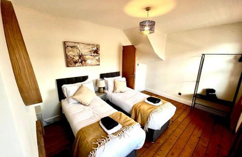 Nomi Homes - Okehampton Place - Exeter - Sleeps 7 - Foto 3