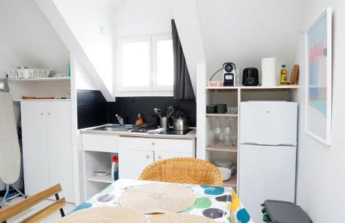 EXIGEHOME-Studio à 5 minutes du centre de Versailles-1er étage - Foto 4