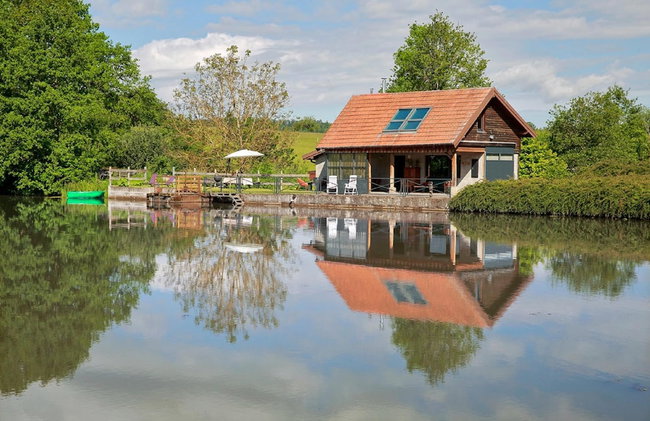 Une Maison de Campagne Atypique au Bord de L'eau - Foto 1