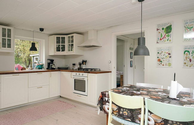 6 Person Holiday Home in Hojby - Photo 19