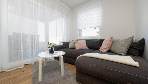 Dolphin view with a pool by the beach - Foto 4