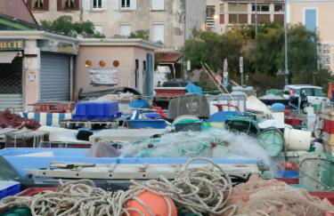 Vue magnifique sur le port appartement 80m2 piscine tennis parking climatisation - Foto 17