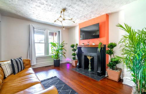 Jungle House Luxury Homes - Columbus Downtown Short North - Walk to Convention Center & Nationwide Arena - Sleeps up to 8 - Free Parking - Over 5,800 Five Stars - Foto 2