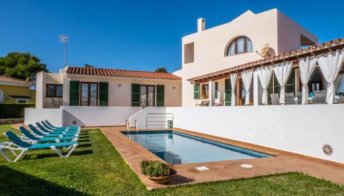 Elegant Villa in Ciutadella de Menorca with Private Pool - Photo 1