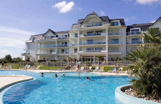 Spacious Villa With a Private Pool on a Golf Course in Loire - Foto 52