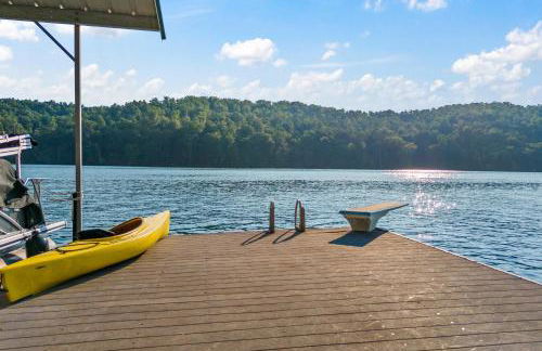 Lakefront Escape Sleep 12 Dock Hot Tub Pool Grill - Foto 47