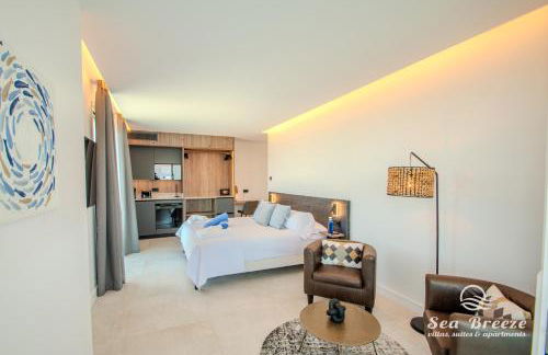 Sea Breeze Suites - Photo 29