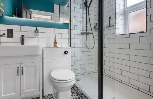 3b Roman View, Beautifully appointed, apartment with 2 en-suite bedrooms in great Roundhay location, Netflix, off street parking & EV charging - Foto 28