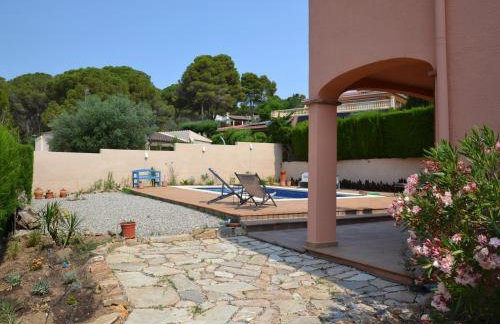 Casa con Piscina Privada y Jardín Cerca de la Playa en L'Estartit - ES-323-6 - Foto 4