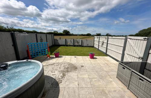 Dwylig Isa Holiday Cottages - Photo 9