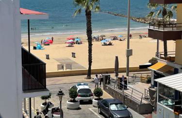 Vistas al mar a 10 metros de la Playa de Regla PARKING GRATIS - Foto 1