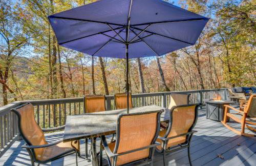 Burton on the Rocks Lake Retreat with Hot Tub! - Foto 35