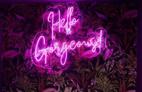 Luxury Georgian Townhouse with Cinema and parking - Photo 18