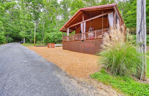 Murray Cabin with Hot Tub Walk to Kentucky Lake! - Foto 34