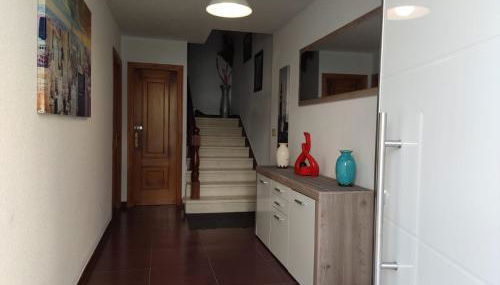 PRECIOSA CASA DE 4 HABITACIONES EN PLENO CORAZÓN DEL CAMINO DE SANTIAGO! - Foto 1