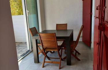 APPARTEMENT CLIMATISE - TERRASSE AVEC APERCU MER - GOLF DE ST TROPEZ - Foto 15