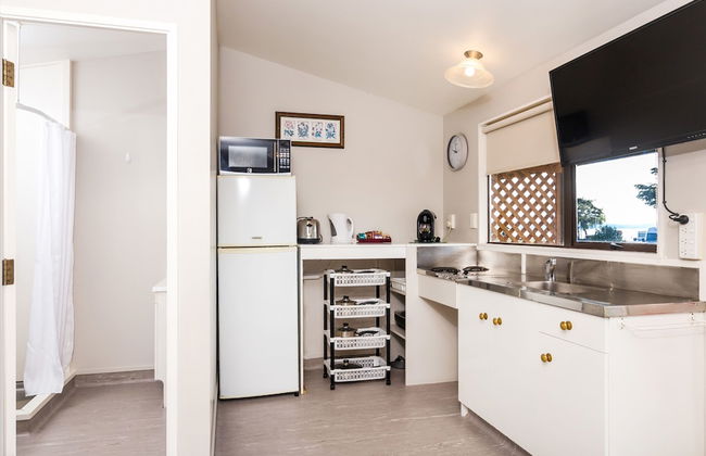 Motutere Bay Top 10 Holiday Park - Photo 28