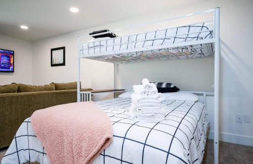 Welcoming Wolf Getaway WL1405 Ski Escape Hot Tub - Foto 27