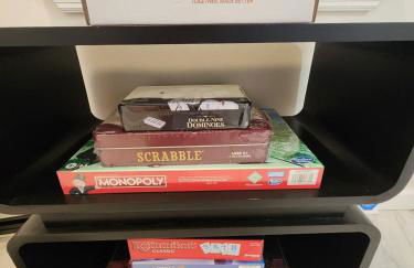 Neat Retreat-Comfortable & Cozy 2 BR,Close to all! - Foto 27