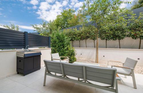 Lulani Soline Pool Apartment - Photo 58