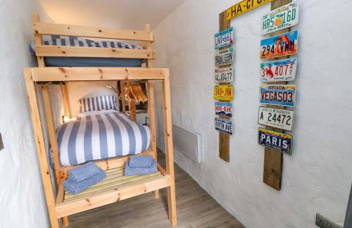 Woodpecker - Photo 13