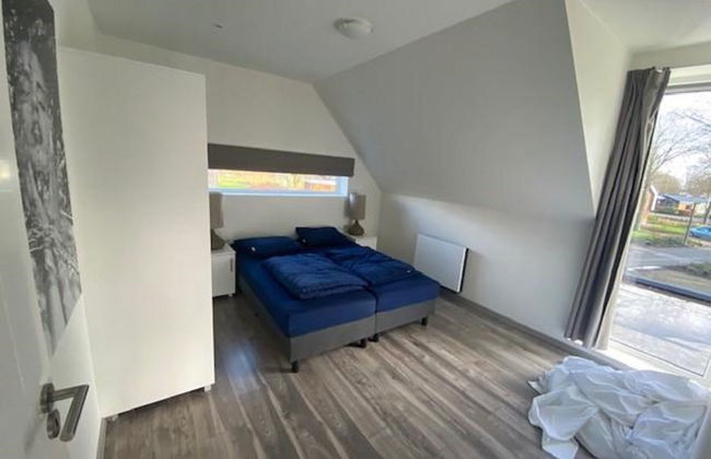 5 bedroom House in Biddinghuizen with swimming pool and terrace - Photo 5