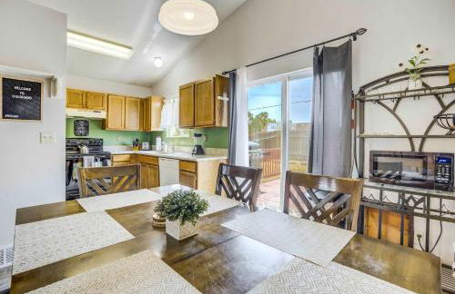 Witches Hollow Pet-Friendly Retreat Near Airport - Foto 14