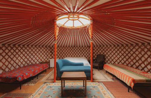 Cosy yurt at a nature retreat in CA - Foto 1