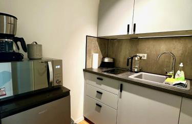 Gemütliches 1R Apartment mit Balkon, Parking, TV Streaming - Foto 7