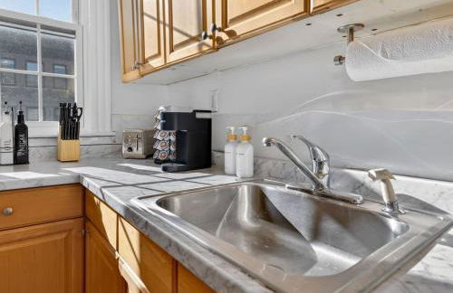Charming 2BR in Boston - Foto 32