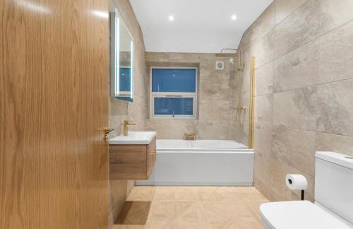 Luxury Huddersfield Apartments & Prime City Centre Location & Opposite Train Station - Foto 13