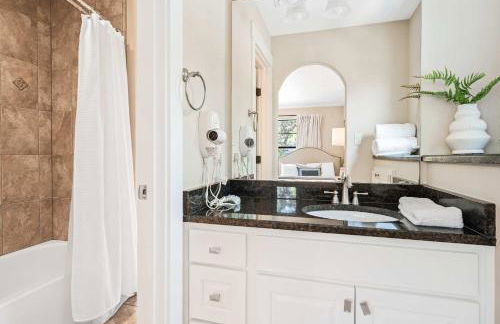 ATX Oasis - Pool, Hot tub, Firepit & Billiards - Foto 36