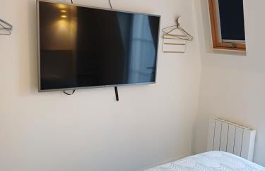 La Glycine Hypercentre et tout confort - Photo 9