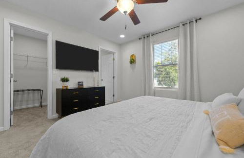 Brand New beautiful house with a luxury backyard - Foto 18