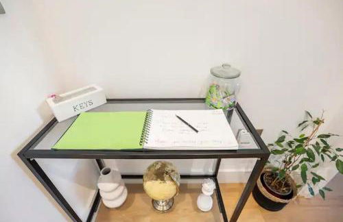 Superb 1-Bed Apartment in Hertfordshire - Foto 25